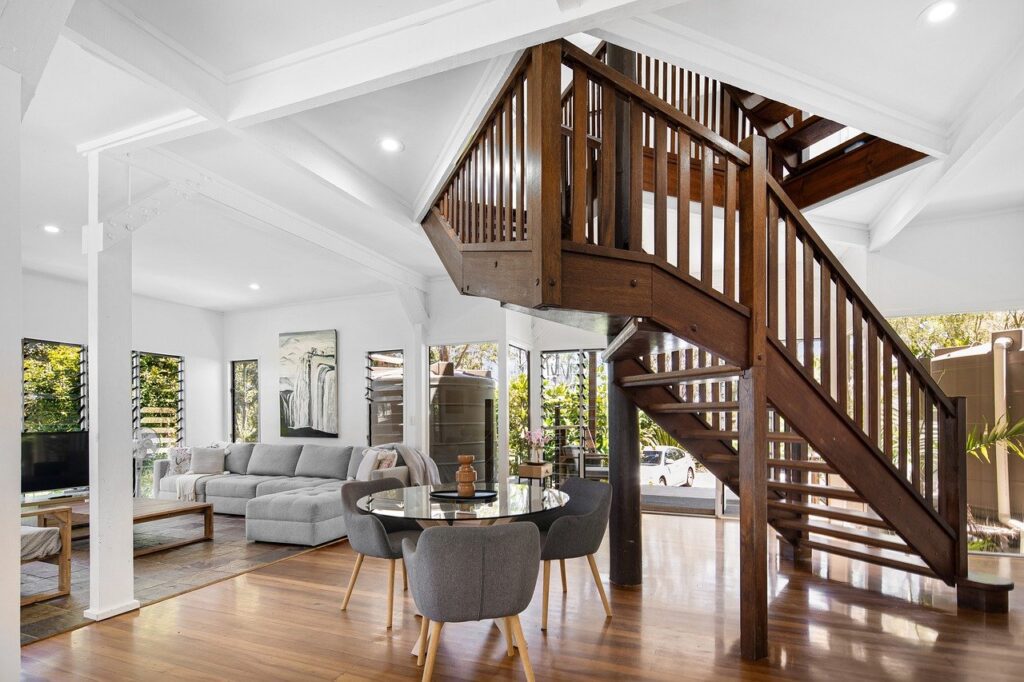 Best Channels to Promote Your Villa for Long-Term Rentals