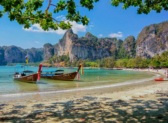 Outdoor Activities and Water Sports in Koh Samui